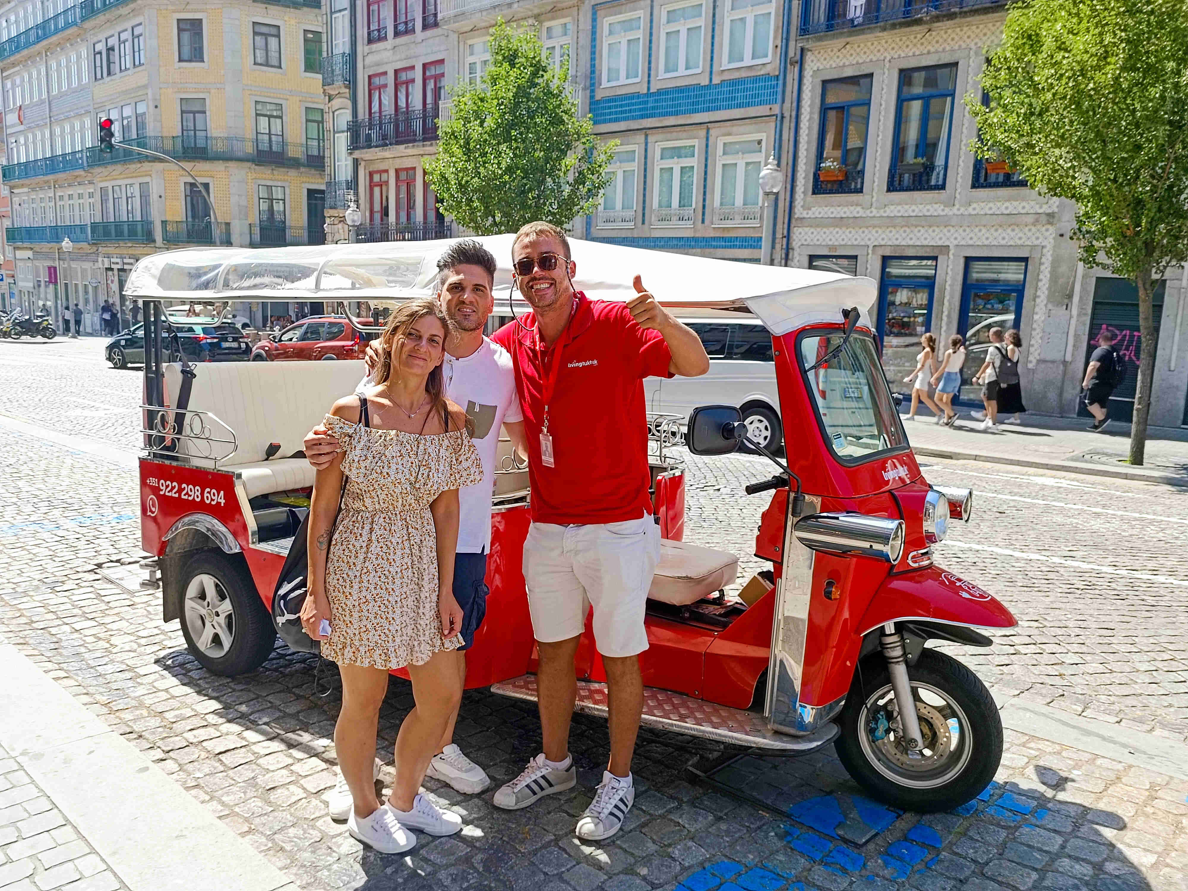 Tuk Tuk Ride in Porto - Living Tours 